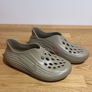 Brand new Nike Rejuven8 size 8 men’s or women’s 9